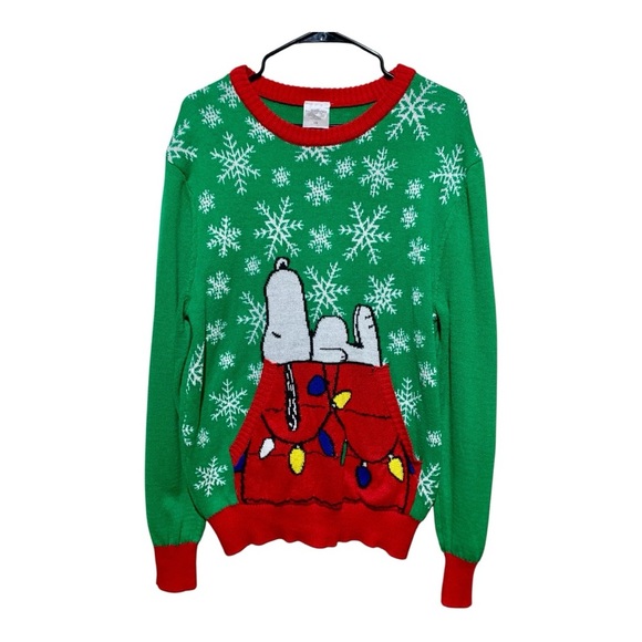 Peanuts Sweaters - Women’s Peanuts Christmas Sweater with Snoopy Design Size Large